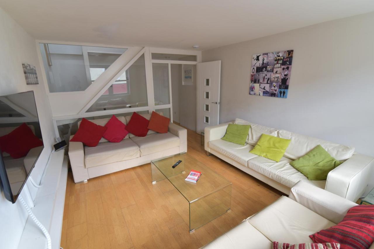 Beach Central With Allocated Parking And Patio Brighton Exterior foto